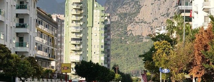 Sempati Simit is one of Lugares favoritos de Edip.