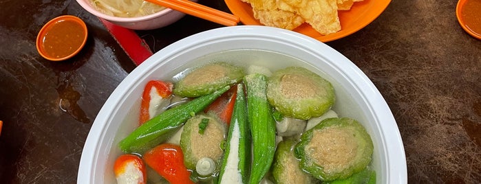 廖记料粉 is one of Must Eat Ipoh Food.