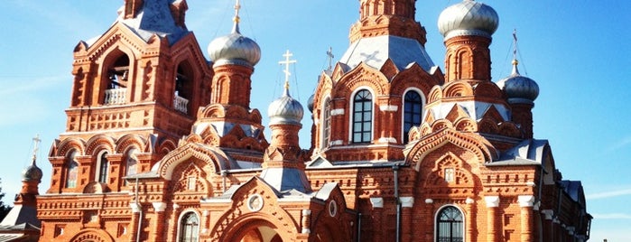 Храм Крестовоздвижения is one of Tempat yang Disukai Ivan.