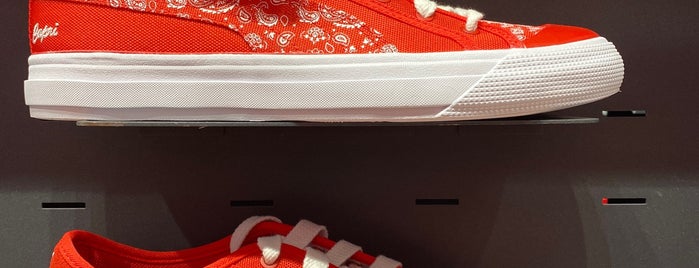 Puma Outlet is one of 🍒Lü🍒 : понравившиеся места.