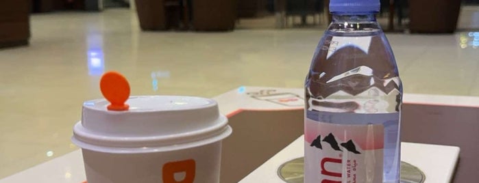 Dunkin' Donuts is one of ­⠀Rahaf : понравившиеся места.