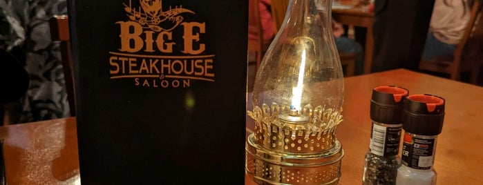 Big E Steakhouse & Saloon is one of Locais curtidos por David.