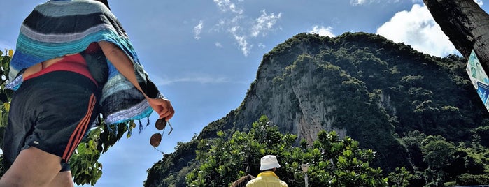 Koh Phi Phi Lei is one of seen onscreen part 2.