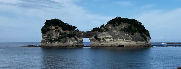 Engetsu Island is one of 白浜.