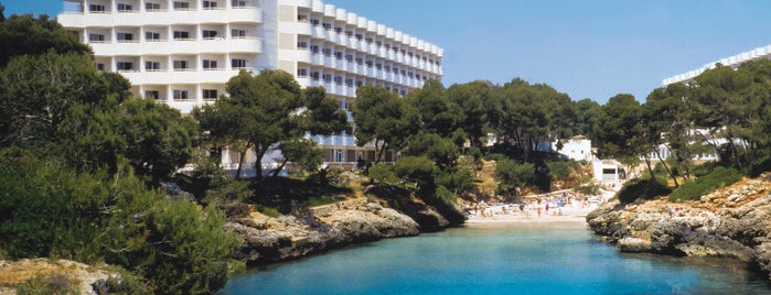 Hotel Marina Skorpios is one of Nuestros Hoteles / Our Hotels.