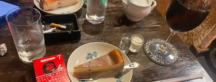 Cafe Trois Chambres is one of Tokyo visited by K.
