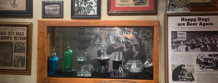 American Prohibition Museum is one of Tempat yang Disukai Derek.