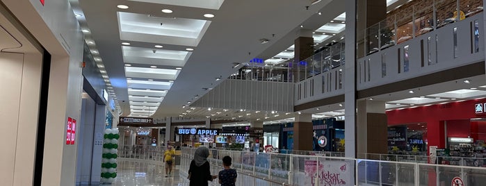 AEON Ipoh Station 18 Shopping Centre is one of マレーシア.