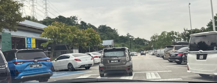R&R Rawang – North Bound is one of Rest Area.