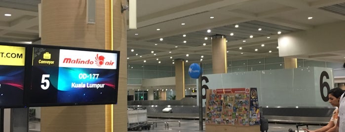 Baggage Claim is one of Jennifer'in Beğendiği Mekanlar.