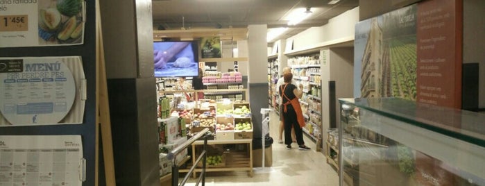 Veritas Gran de Sant Andreu is one of Vegan & Health Stores.