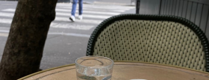 DS Café is one of Restaurants - paris.