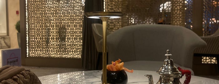 Karat Lobby Lounge is one of Dubai's must places.