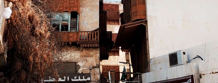 باب مكة - شارع العيدروس is one of Tempat yang Disukai Hussein.