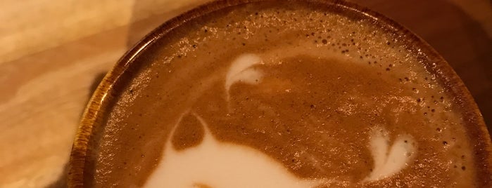 ROR Cafe & Roastery is one of dalga dalga kahve.
