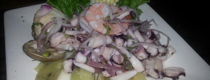 Ya Pez is one of Seafood SCZ / Peruanitas.
