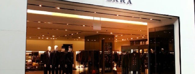 ZARA is one of Lugares favoritos de MK.