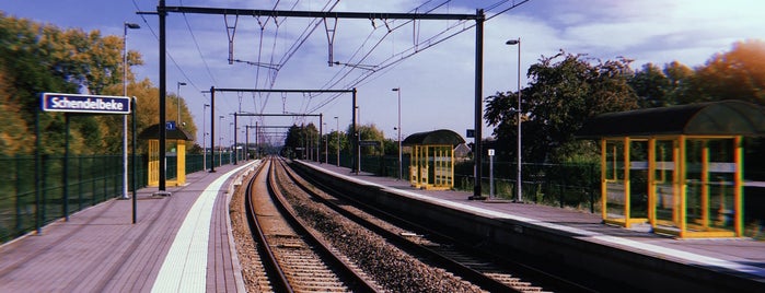 Station Schendelbeke is one of Bijna alle treinstations in Vlaanderen.