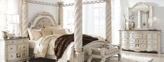 Tiger Furniture And Mattress is one of Locais curtidos por Chester.