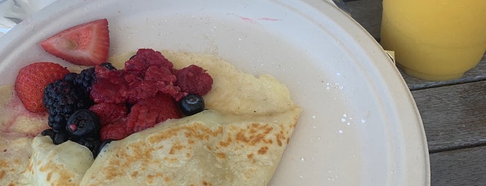 Creperie De La Mer is one of LBI places we like/check out.