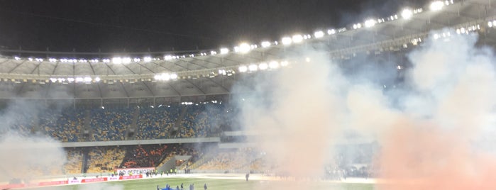 НСК «Олімпійський» / Olimpiyskiy Stadium is one of สถานที่ที่ Denys ถูกใจ.