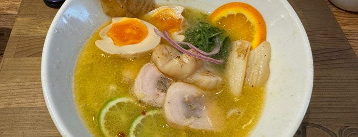 柑橘 shinn - 魚水 is one of Ramen.