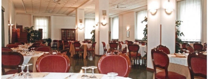 ristorante circolo ufficiali is one of Club Formazione Italiana.