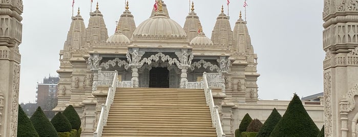 Shree Swaminarayan Hindu Temple is one of London.