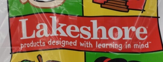 Lakeshore Learning Store is one of Orte, die Ryan gefallen.