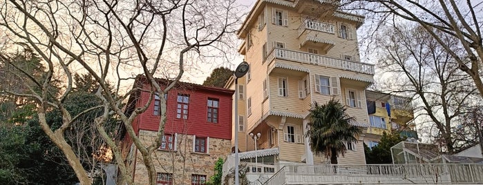 Aya Nikola Rum Ortodoks Kilisesi is one of İstanbul 9.