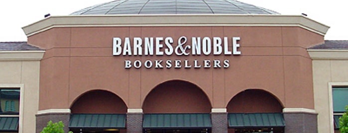 Barnes & Noble is one of Ethan : понравившиеся места.