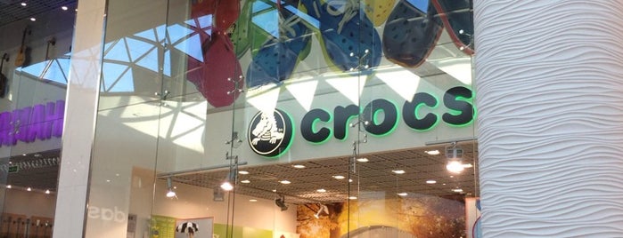 Crocs is one of Posti che sono piaciuti a Illia.