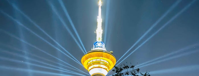 天津电视塔 Tianjin Radio & Television Tower is one of 中国的旅游.