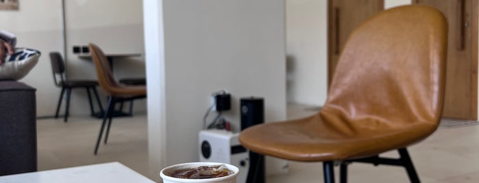 Cov coffee is one of Amal : понравившиеся места.