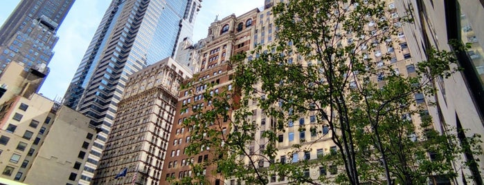 Financial District is one of Areas to visit | New York.