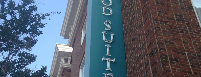 Homewood Suites by Hilton Huntsville-Village of Providence is one of Locais curtidos por Jen.
