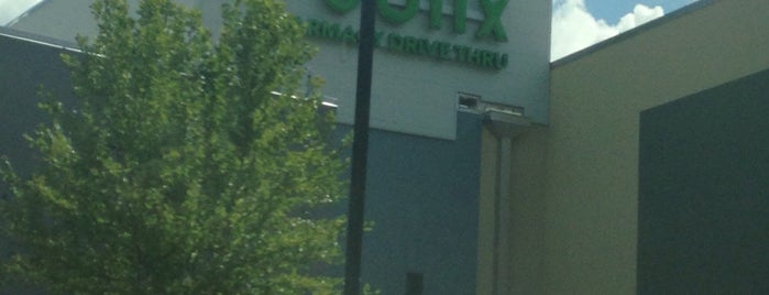 Publix Super Market at Twickenham Square is one of Plwm’s Liked Places.