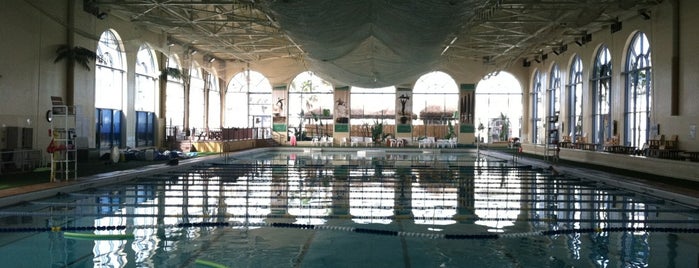Wave House Athletic Club is one of Social.