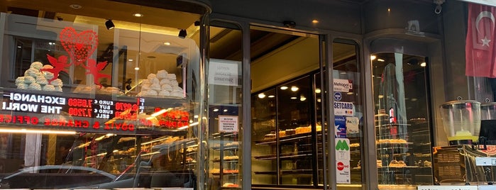 Sekizkardeşler Patisserie Cafe is one of ÖsFkd'un Beğendiği Mekanlar.