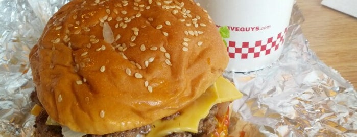 Five Guys is one of สถานที่ที่ Javier G ถูกใจ.