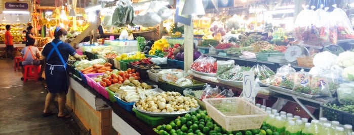 Banzaan Fresh Market is one of Phuket.