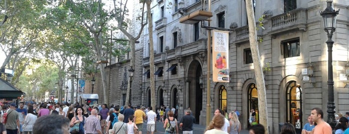 Rambla dels Estudis is one of Lugares favoritos de Stéphan.