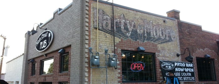 Main Street Pub is one of Lugares guardados de Justin.