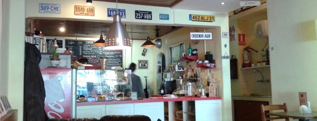 Coffee Shop is one of Lugares favoritos de Andre.