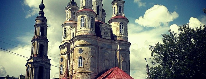 Церковь Космы и Дамиана is one of Dmitry'in Kaydettiği Mekanlar.