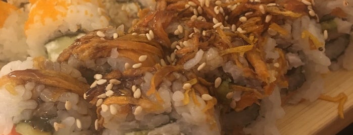 Rolly sushi is one of Lugares favoritos de Ceci.