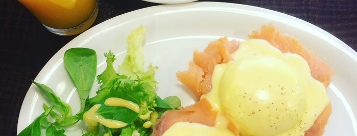 Egg Benedict Caffe is one of London Cafes 2016.