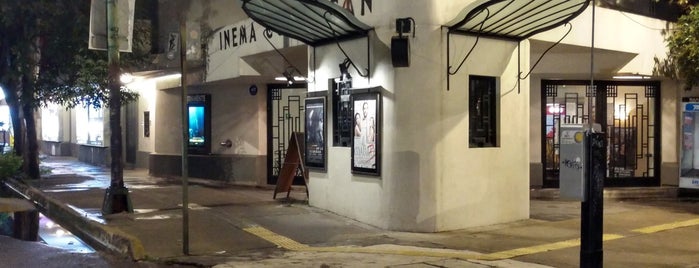 Cinema Coyoacán is one of สถานที่ที่ Giovanna ถูกใจ.