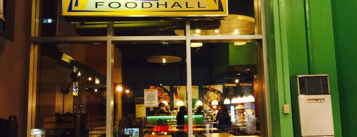 Dell's Food Hall is one of Fastfoods.