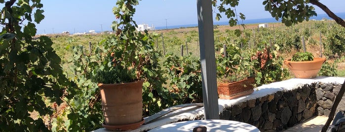 Domaine Sigalas is one of Santorini.